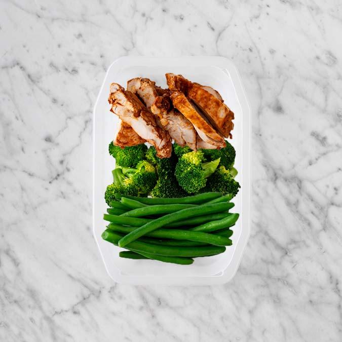 100g Chipotle Chicken Thigh 100g Broccoli 50g Green Beans