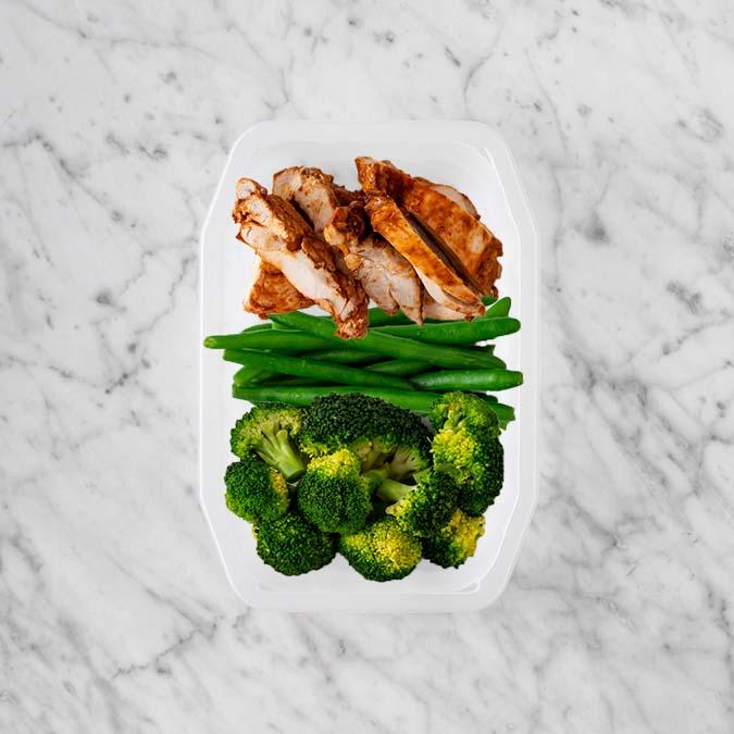 100g Chipotle Chicken Thigh 50g Green Beans 150g Broccoli