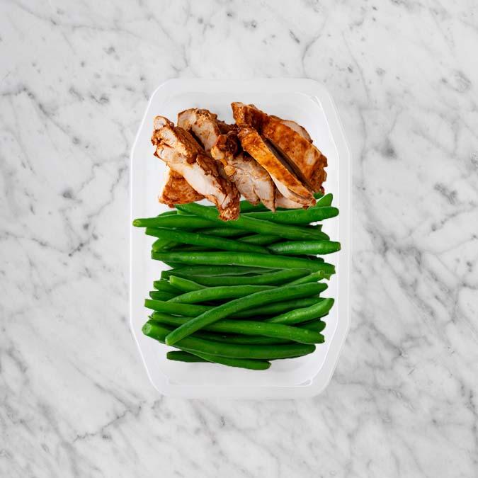 100g Chipotle Chicken Thigh 100g Green Beans 100g Green Beans