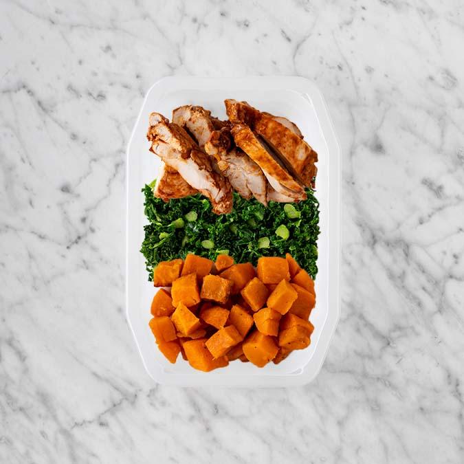 100g Chipotle Chicken Thigh 50g Kale 250g Smokey Pumpkin