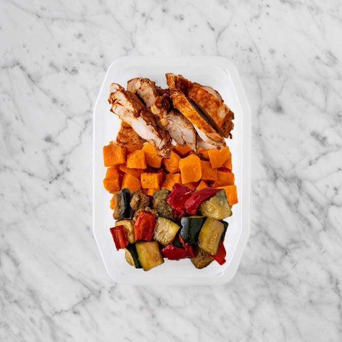 100g Chipotle Chicken Thigh 50g Smokey Pumpkin 250g Char Veg