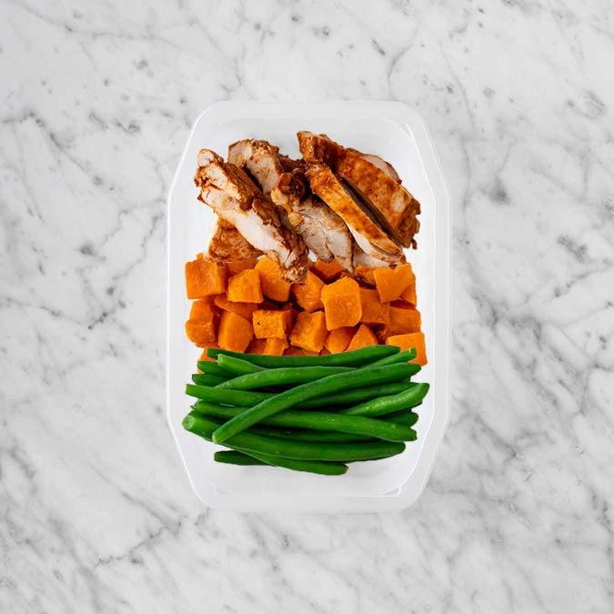 100g Chipotle Chicken Thigh 50g Smokey Pumpkin 250g Green Beans