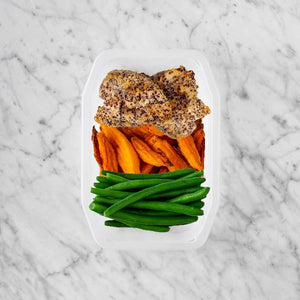 100g Crusted Chicken 50g Sweet Potato Fries 50g Green Beans