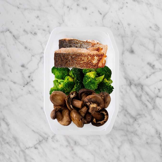 100g Salmon 100g Broccoli 100g Mushrooms
