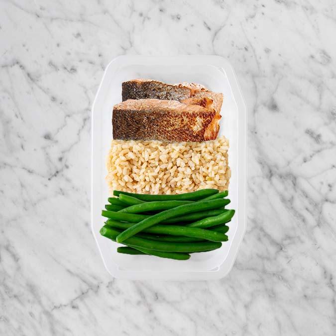 150g Salmon 100g Brown Rice 100g Green Beans