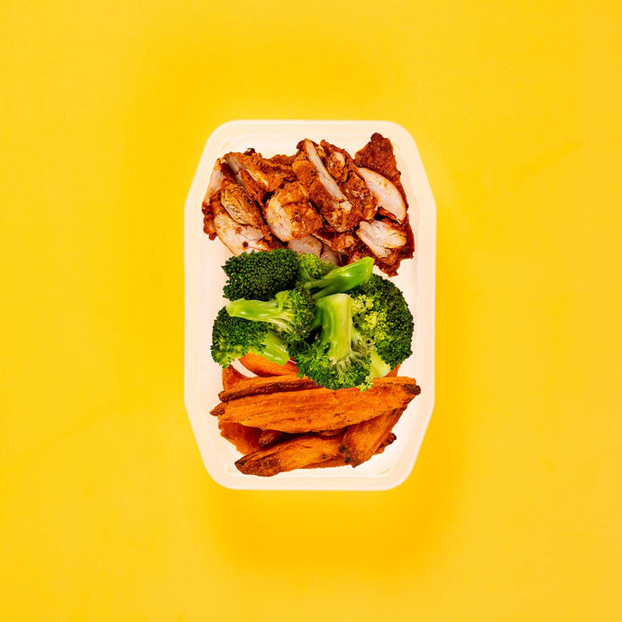 100g Chipotle Chicken Thigh 100g Broccoli 50g Sweet Potato Wedges