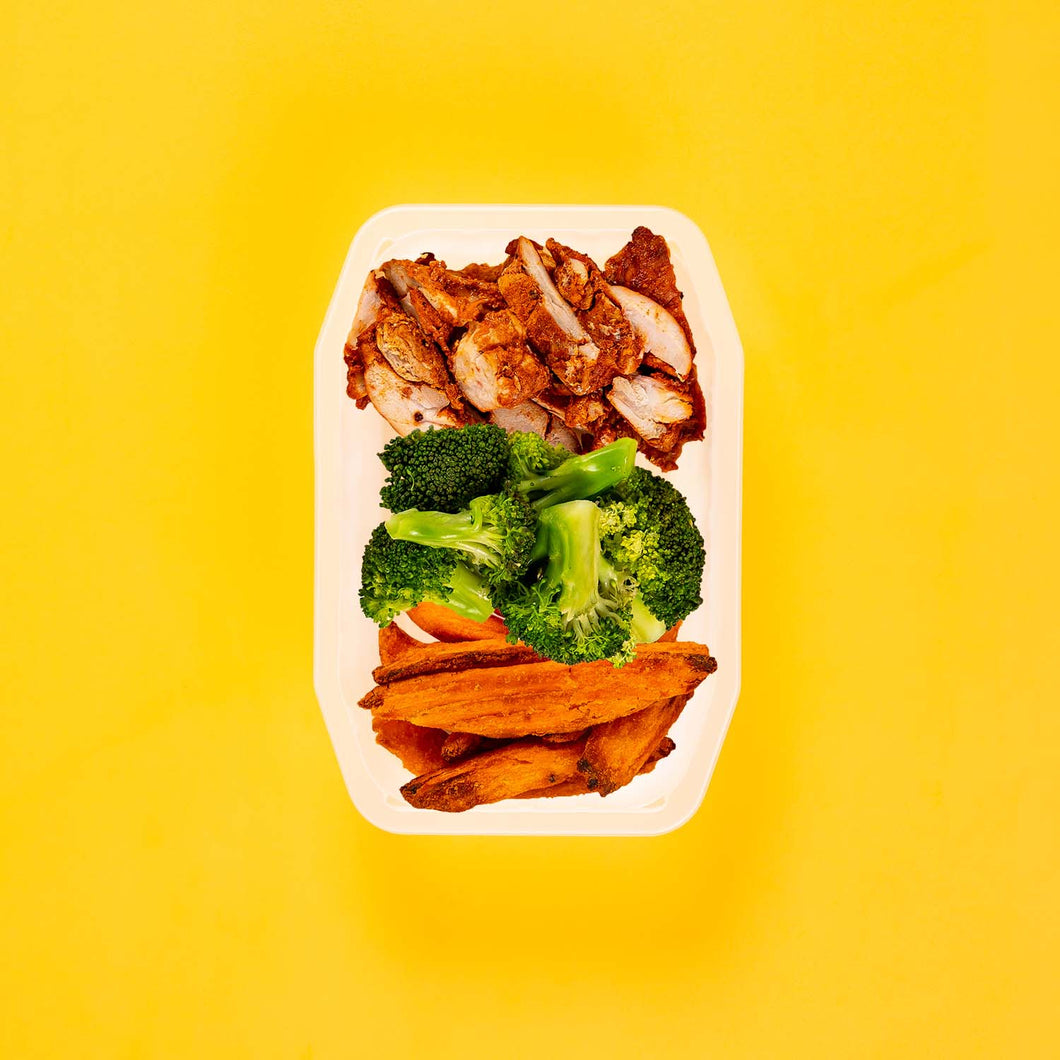 100g Chipotle Chicken Thigh 100g Broccoli 100g Sweet Potato Wedges