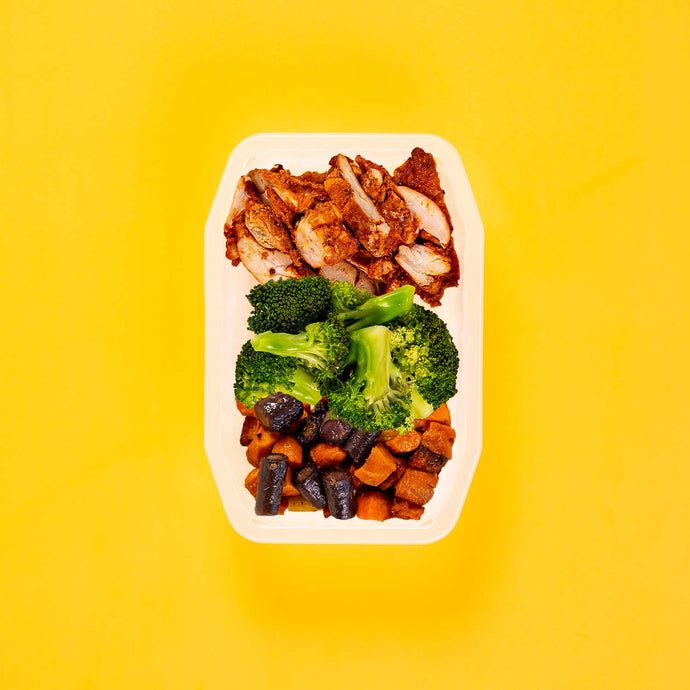 100g Chipotle Chicken Thigh 100g Broccoli 100g Tri Baked Carrots