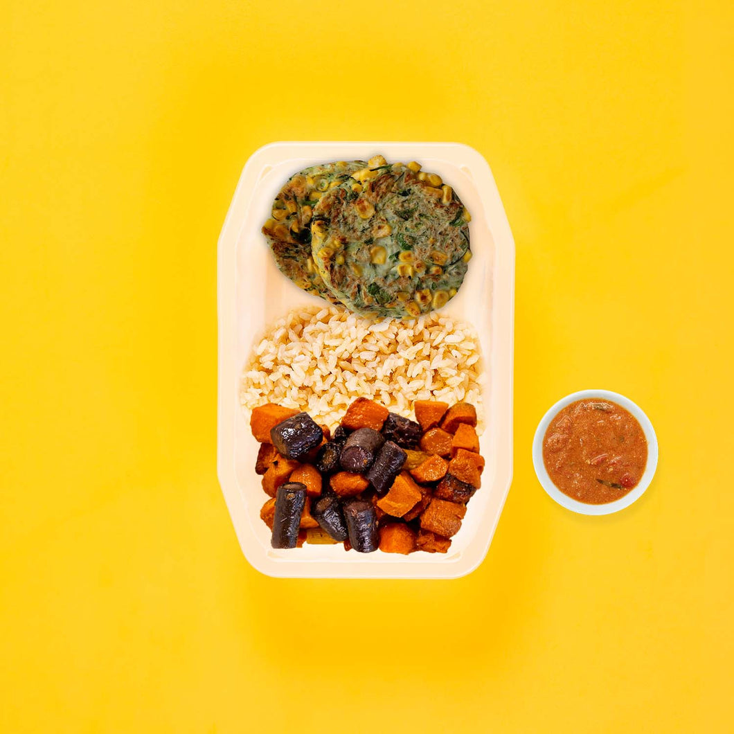 150g Corn & Zucchini Fritters 150g Brown Rice 100g Tri Baked Carrots Thai Red Curry