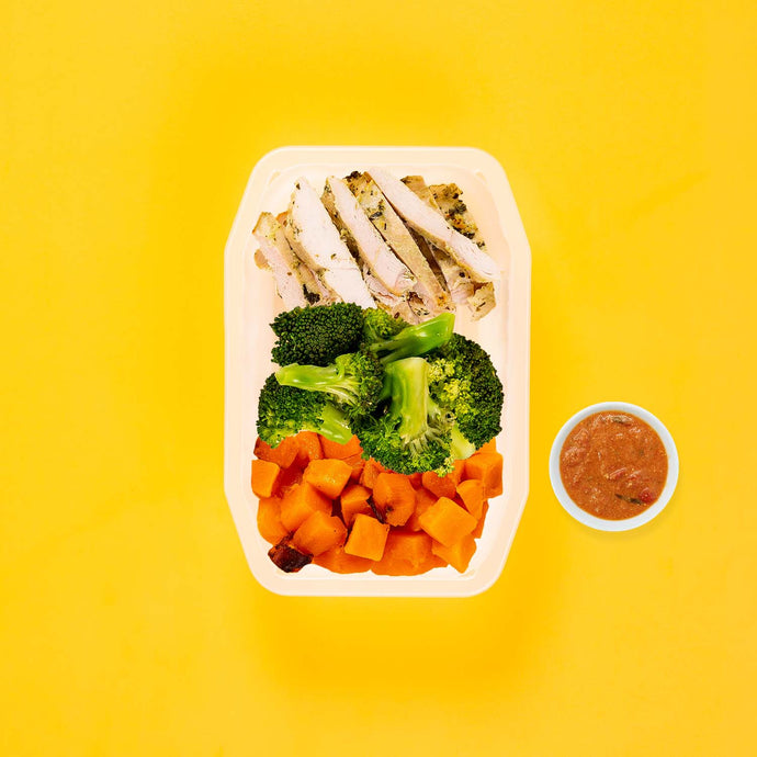 100g Garlic Herb Chicken Breast 100g Broccoli 100g Coconut Pumpkin Thai Red Curry