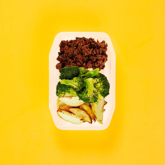 100g Lamb Moussaka 100g Broccoli 100g Roast Chat Potato