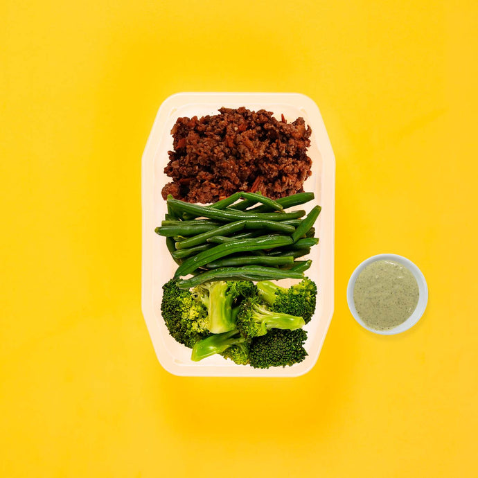 100g Lamb Moussaka 100g Green Beans 100g Broccoli Pesto Cream