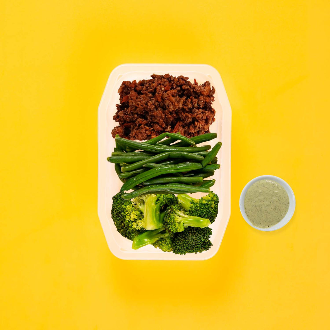 100g Lamb Moussaka 100g Green Beans 100g Broccoli Pesto Cream