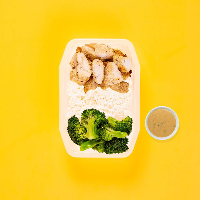 200g Quinoa Chicken Tenders 100g Basmati Rice 50g Broccoli Satay Sauce